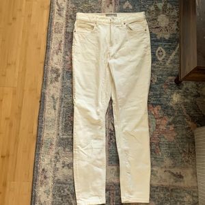 Everlane white jeans in perfect condition
